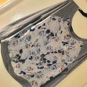 Beautiful blouse 💟